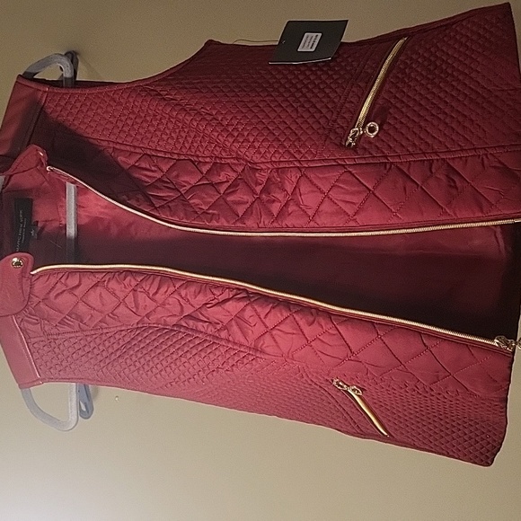 Ruby red - Picture 2 of 8